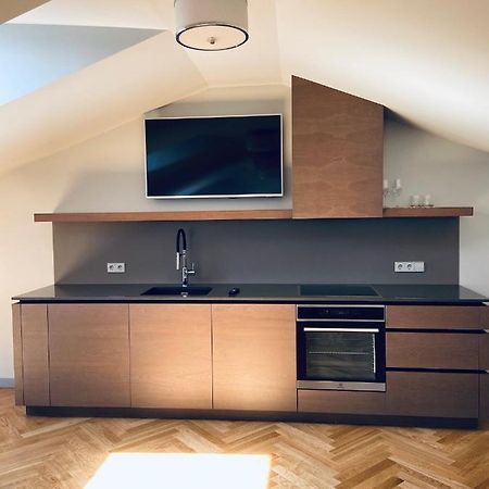 Roze Republikas Apartments Liepaja Bagian luar foto