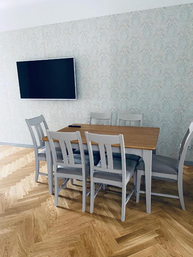 Roze Republikas Apartments Liepaja Bagian luar foto