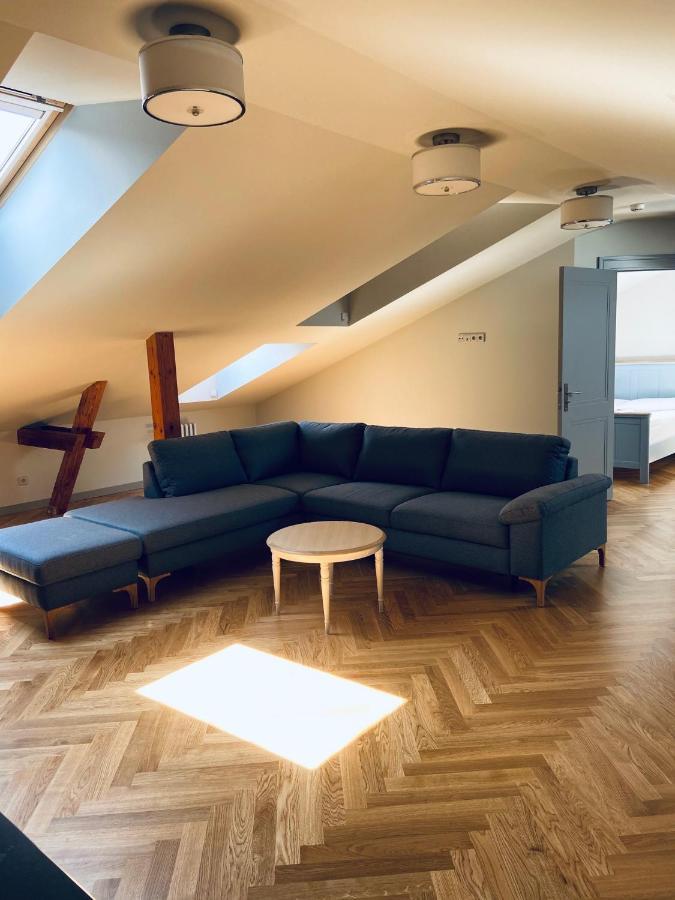 Roze Republikas Apartments Liepaja Bagian luar foto