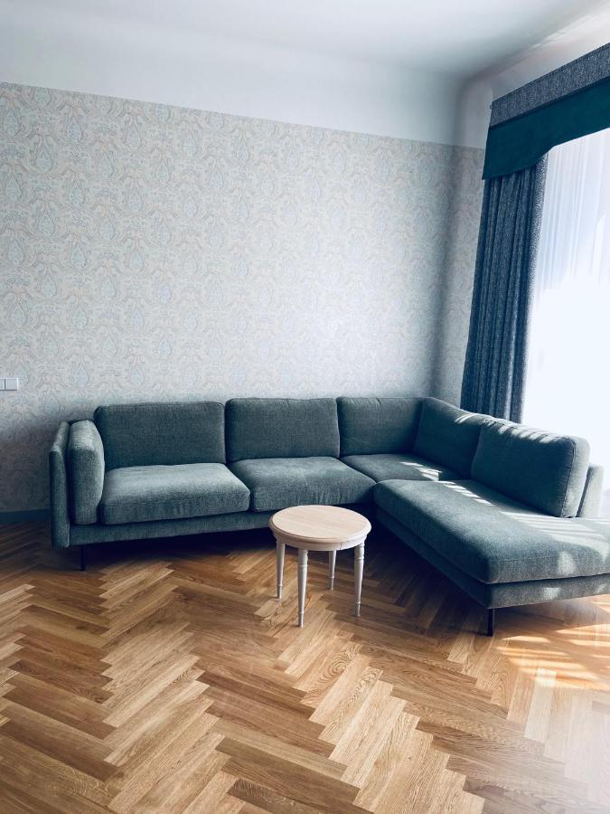 Roze Republikas Apartments Liepaja Bagian luar foto